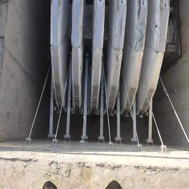 1675069920260034